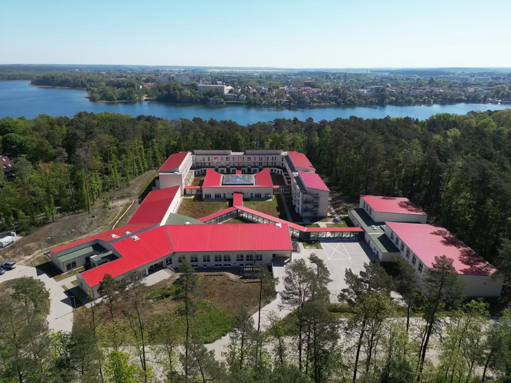 Luftaufnahme Nachsorgeklinik am Straussee