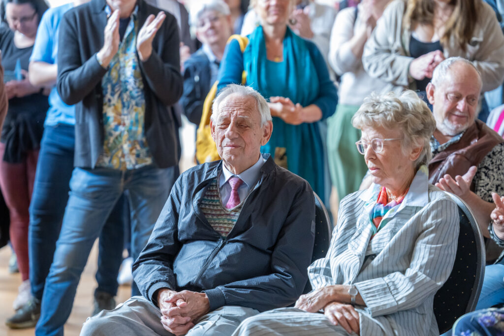 Das Stifter-Ehepaar Peter und Ingeborg Fritz bei der Eröffnungsrede